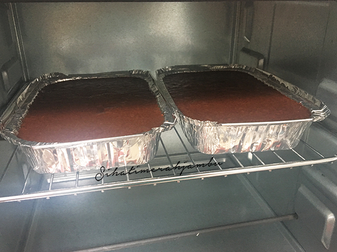 Cara Bakar Kek Dalam Bekas Aluminium