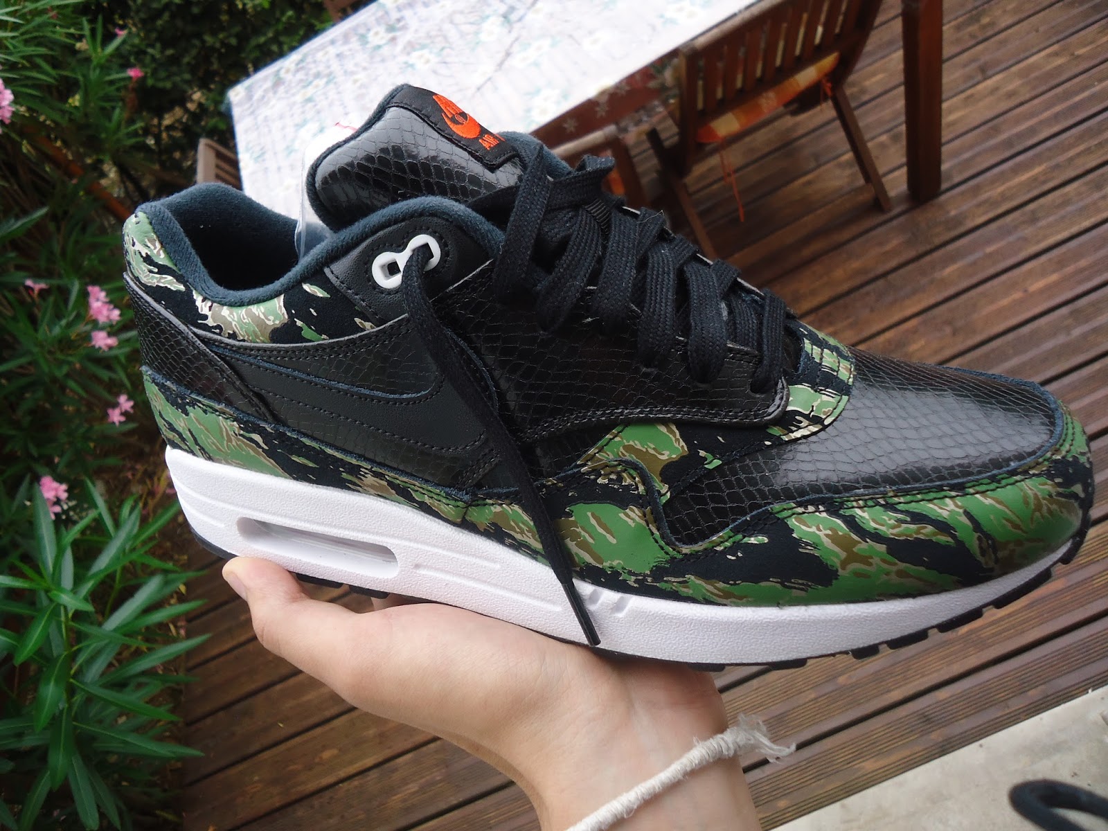atmos tiger camo air max 1