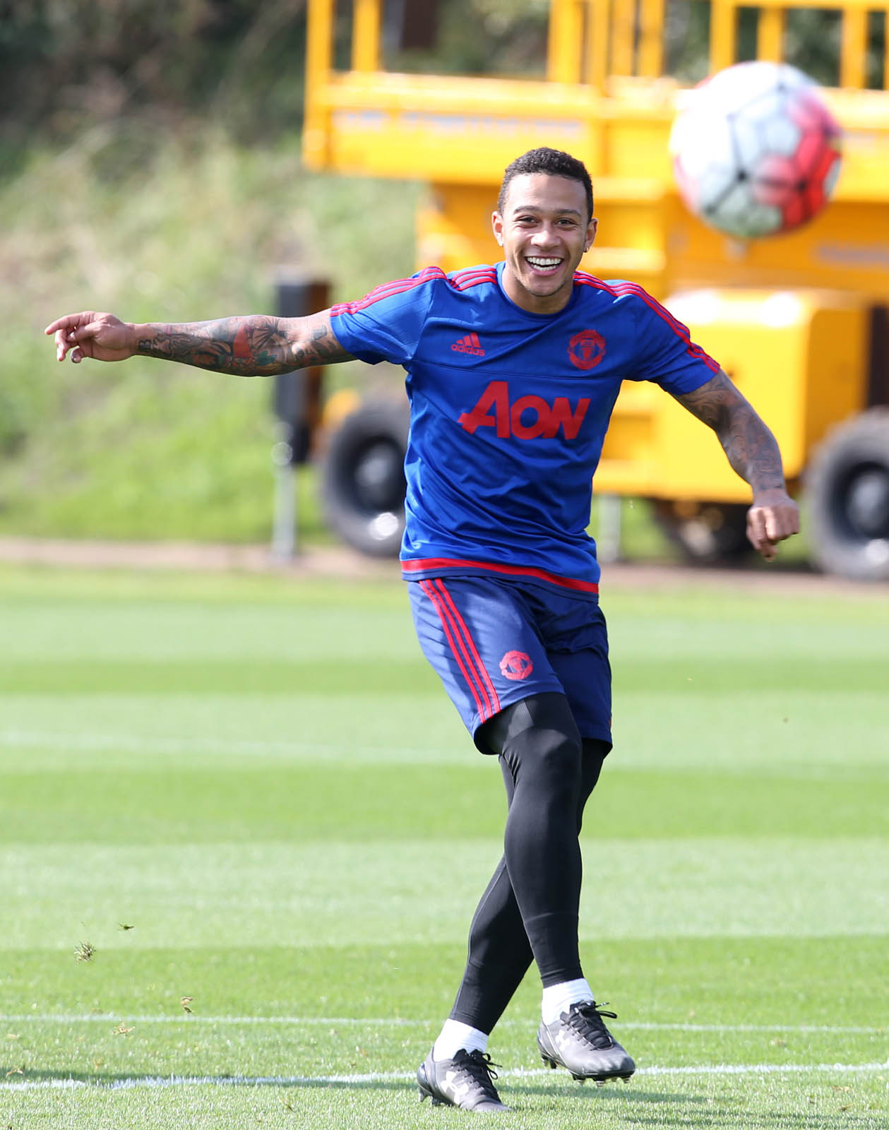 memphis depay nike boots