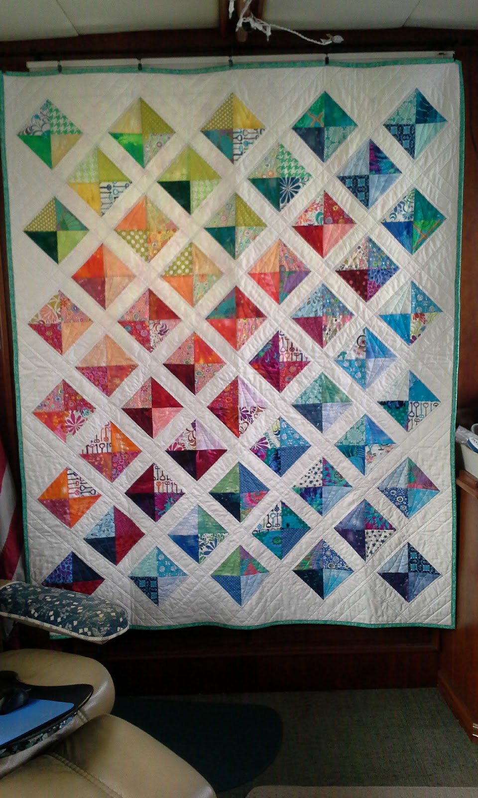 Quilt Odyssey Dutch Diamonds finish