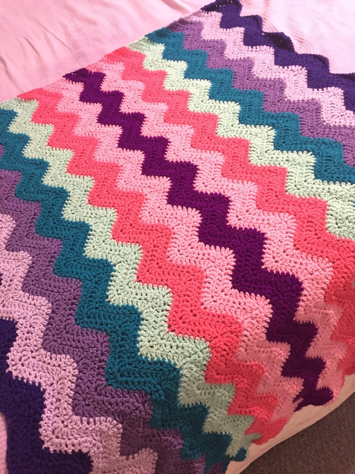 MelodyCrochet I crocheted a blanket!