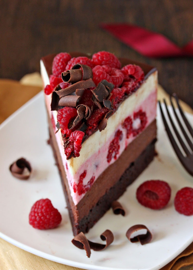 Home Dessert Recipe: Chocolate raspberry mousse cake