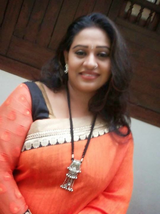 Malyam Tv Serial Aunty