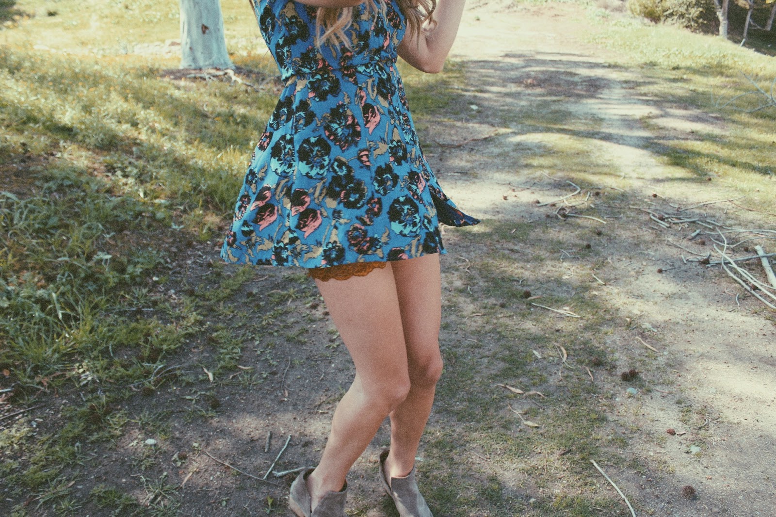 Skirt Issue Sloppy Elegance