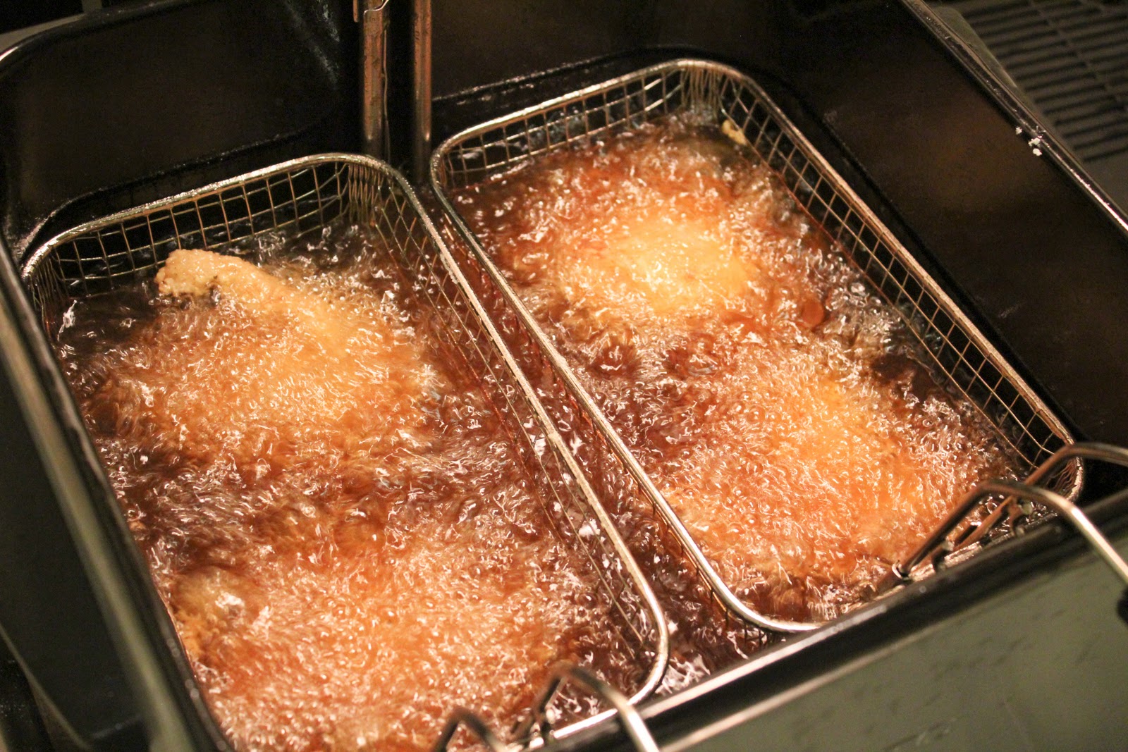 chicken-in-fryer