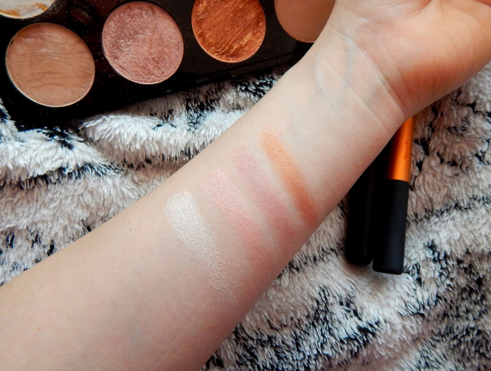 Makeup Revolution Ultra Blush Palette in Golden Sugar what lauren did