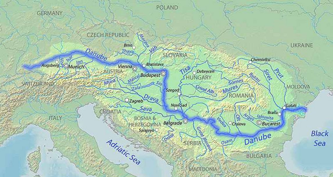 Дунай река бассейн какого океана. Бассейн реки Дунай. Бассейн реки Дунай на карте. Устье реки Дунай на карте. Исток реки Дунай на карте.