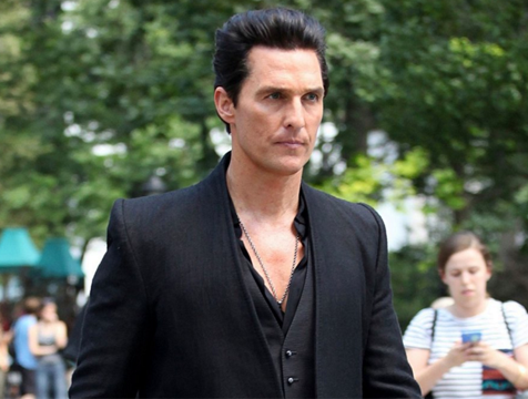 El hombre de negro (Matthew McConaughey) en La Torre Oscura - Cine de Escritor El hombre de negro (Matthew McConaughey) en La Torre Oscura - Cine de Escritor