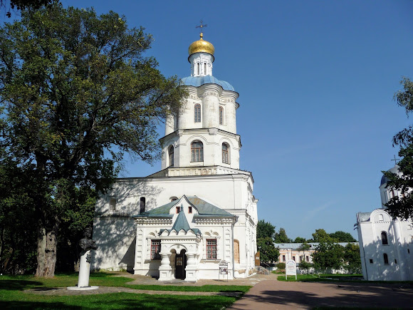 Чернигов. Детинец. Коллегиум Чернигов. Детинец. Коллегиум