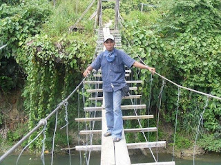 Tentang Kaka Vila/ Martin Karakabu dan Vina Lamoren/Catatan Perjalanan Tentang Kaka Vila/ Martin Karakabu dan Vina Lamoren/Catatan Perjalanan