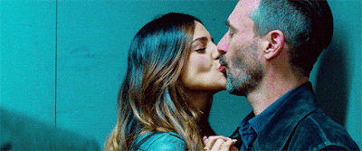 6954cb83e6df6fa1cc800c4905fce49d.gif