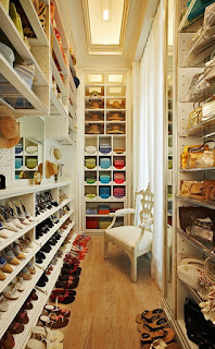 Become More Organized With A Walk In Wardrobe