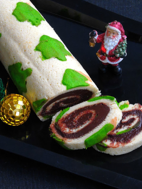 Christmas Swiss roll Cake