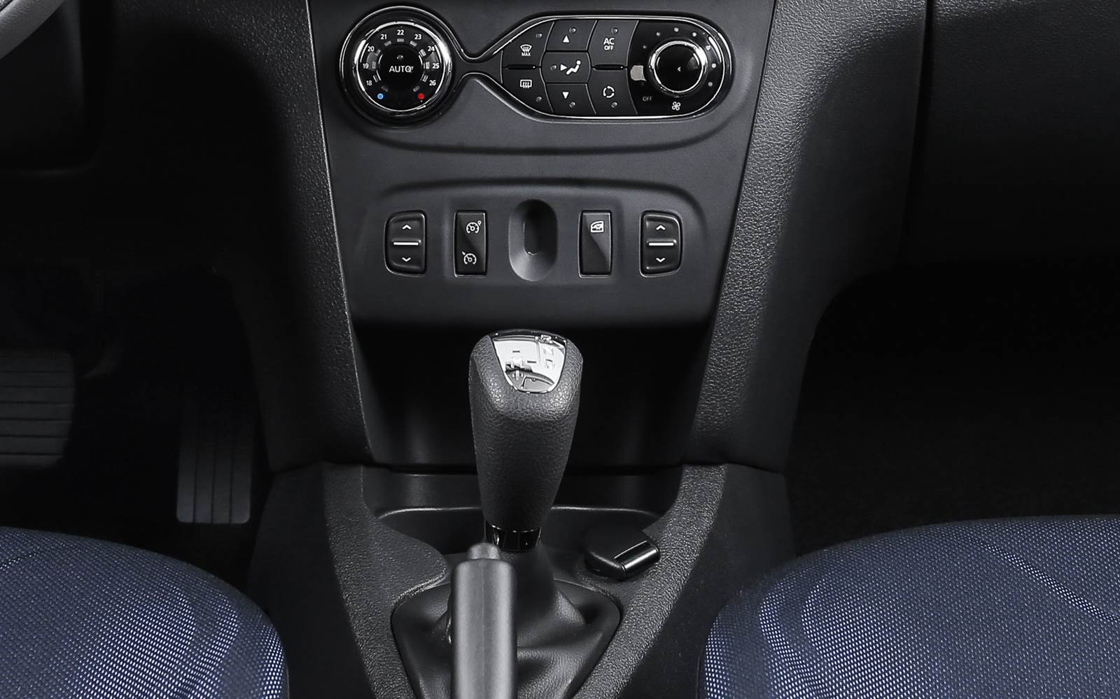 Novo Renault Sandero 2015 automático - interior