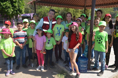 Reforesta Voluntariado Infantil de Salud Sonora parque