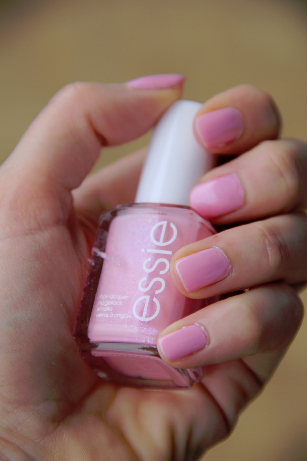 Maman Pressée et Jolie ESSIE We're in it together // rose malabar décevant