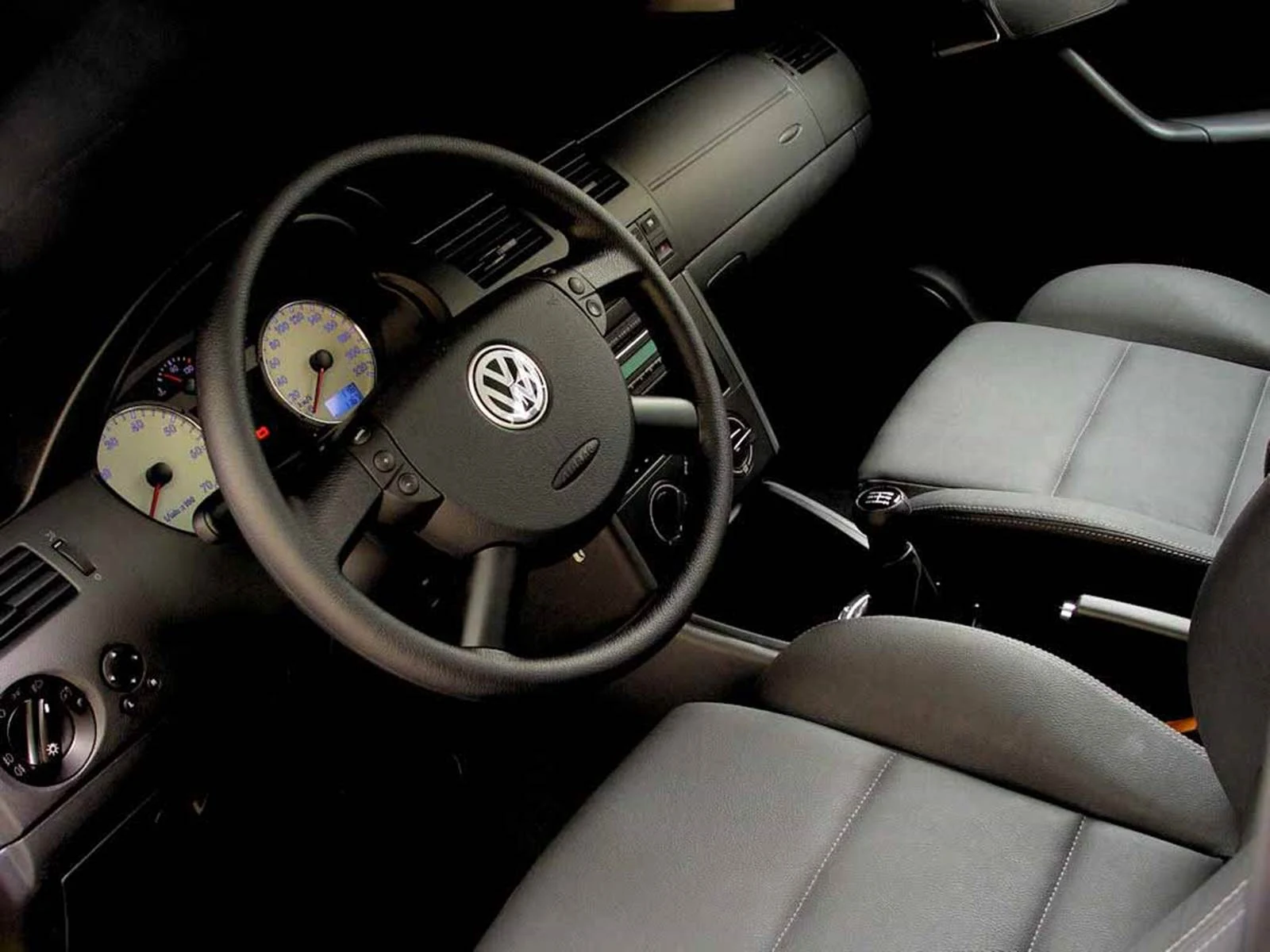 VW Parati 2004 Track & Field - interior