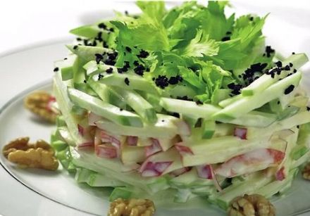 How to Make Woldorf Salad Stack with Gorgonzala Ranch Dressing