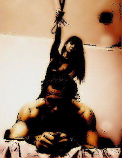 Mujer dominando hombre Mujer dominando hombre