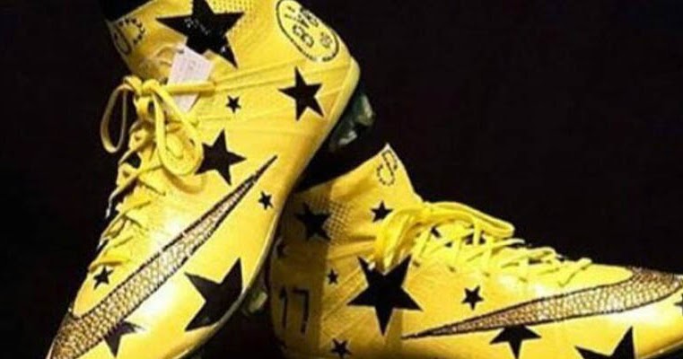 Swarovski Crystals | Aubameyang's Custom Nike Mercurial Superfly Borussia Dortmund Boots - Footy
