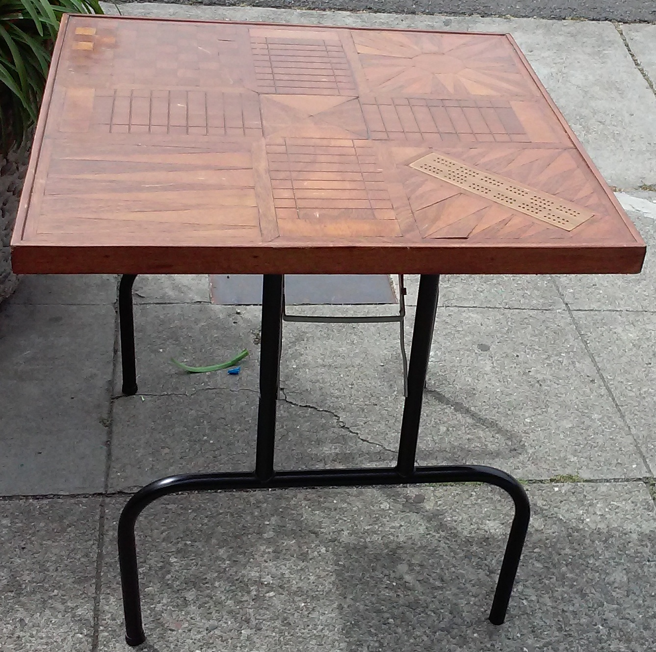UHURU FURNITURE & COLLECTIBLES SOLD 30" Square Vintage Folding Game