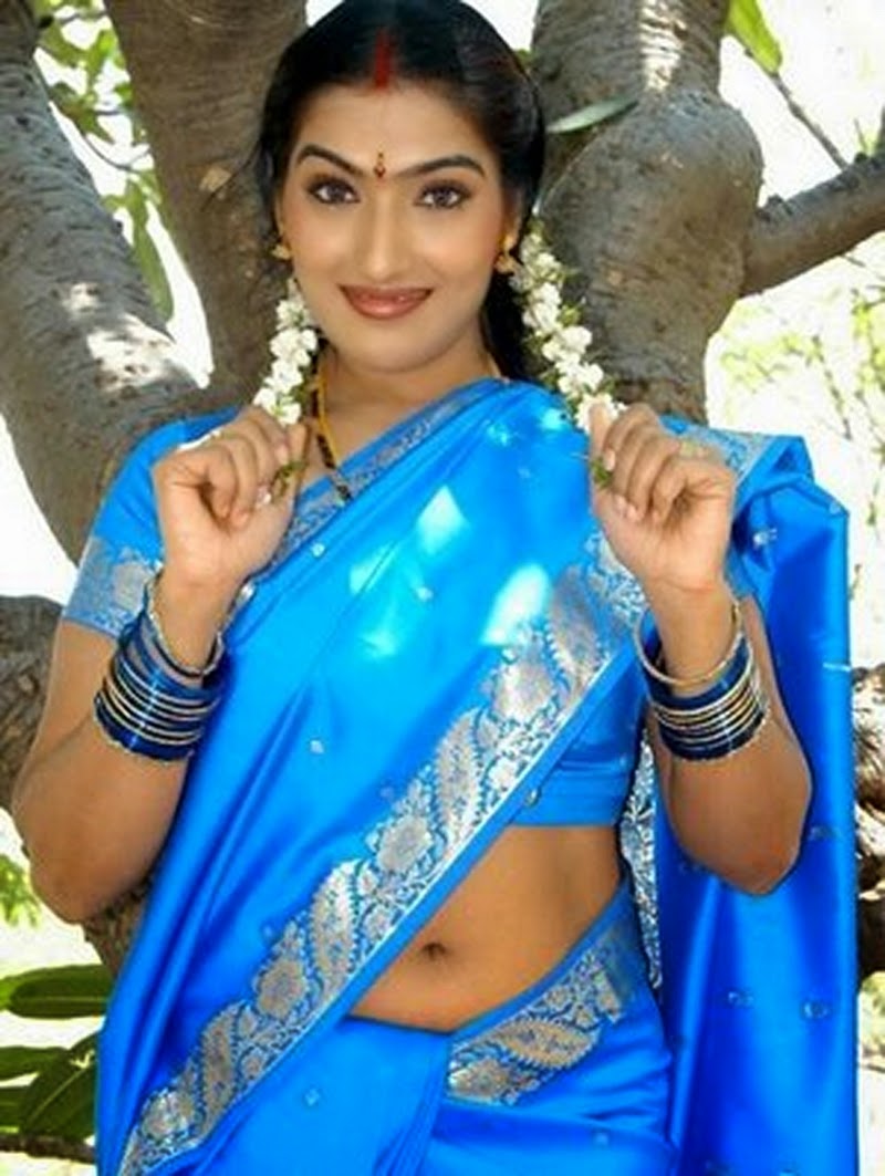 Actress Aunty Without Saree Sexy Photos Download Wallpapers Free 