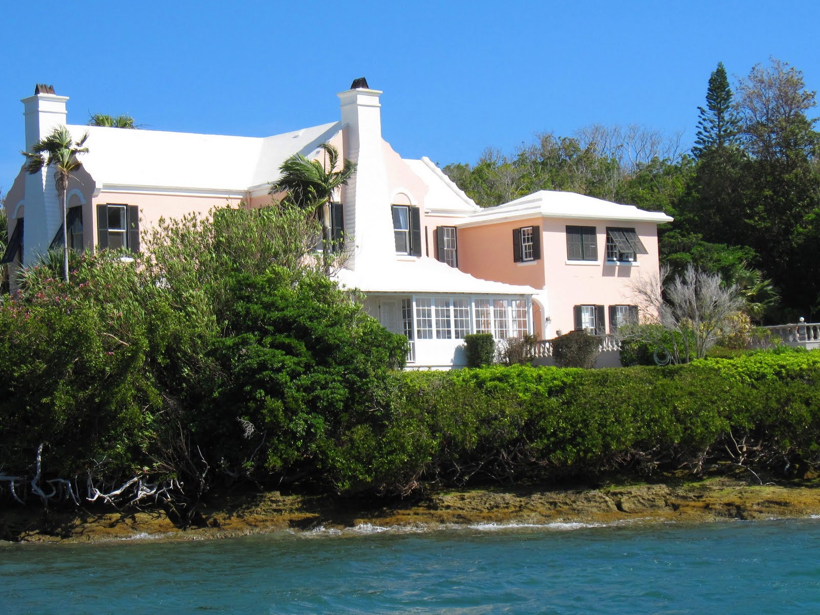 Bermuda Home on The Rock Waterfront Point Shares Elegant Classic Home