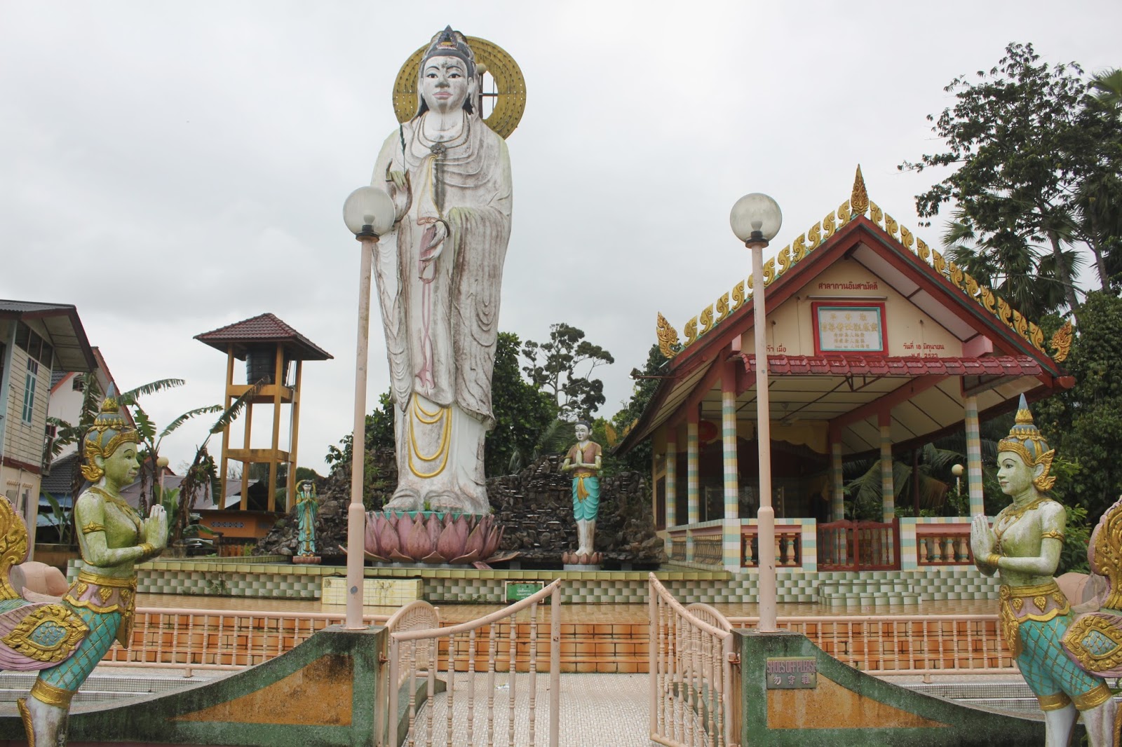 JE TunNel WAT KOK SERAYA (Khok Seraya Vanaram) The Iconic Kuan Yin
