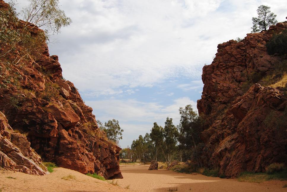 Smith's Aussie Adventures East MacDonnell Ranges