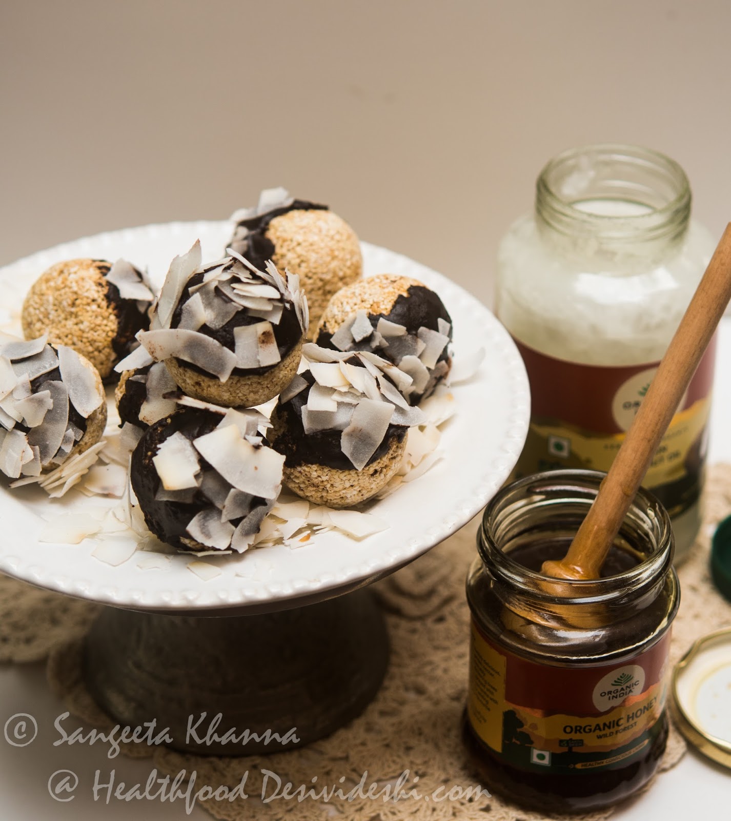 health benefits of coconut oil and a recipe of coconut oil dark