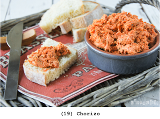 Chorizo, monchou, zelfgemaakt tomatensaus Chorizo, monchou, zelfgemaakt tomatensaus