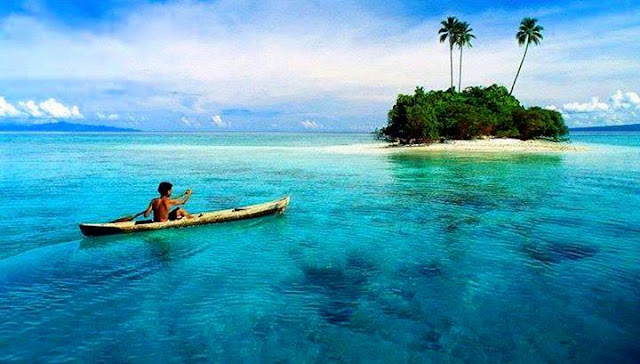 Keindahan Laut Yang Membiru - AlamBlogr