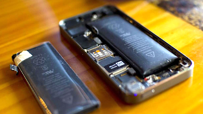 How to Fix a Swollen Cell Phone Battery