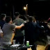 Cliente recusa pagar 10% do garçom e acaba agredido por dono de "Pub" na capital