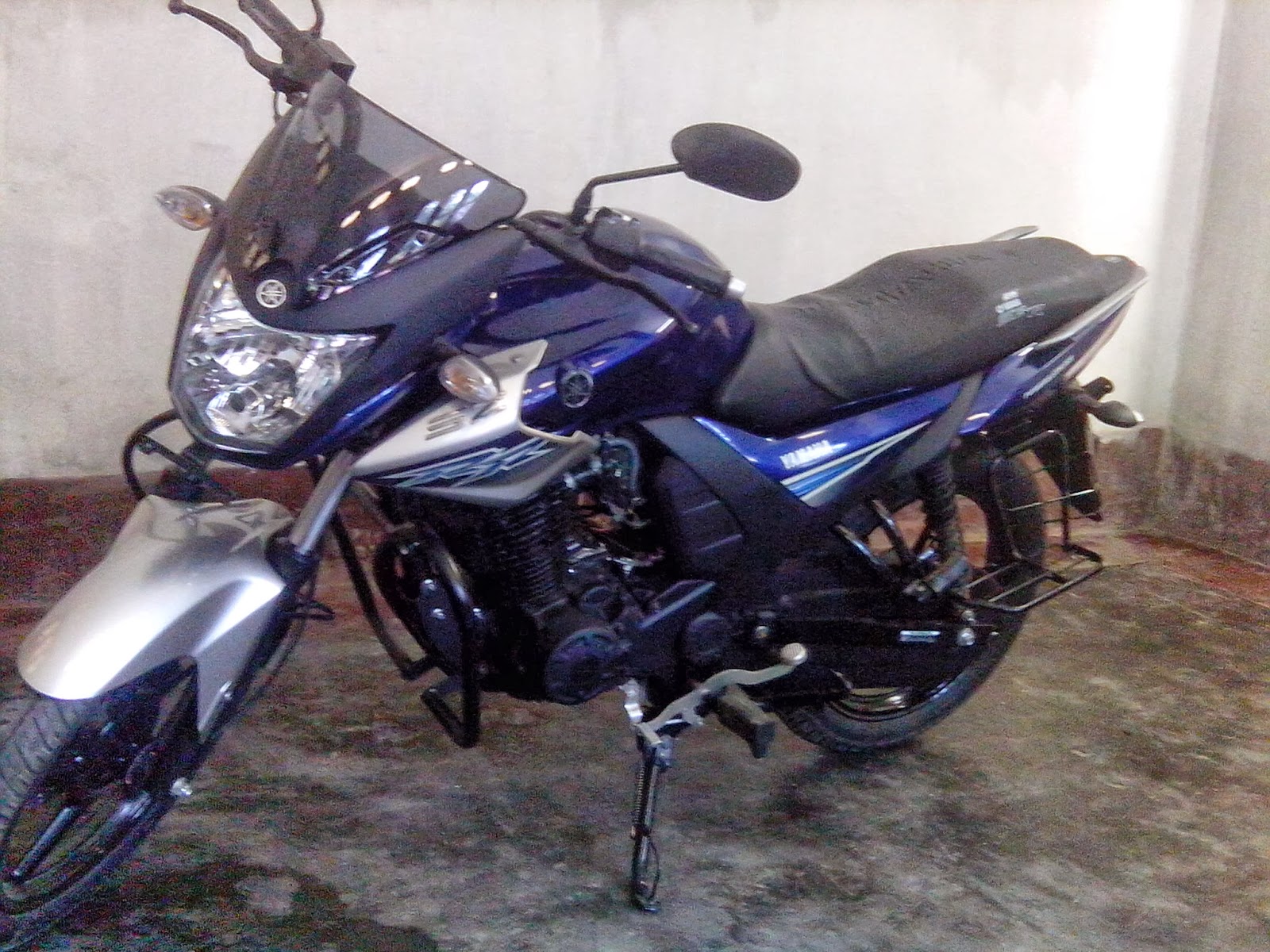 Yamaha SZ RR Yamaha SZ RR