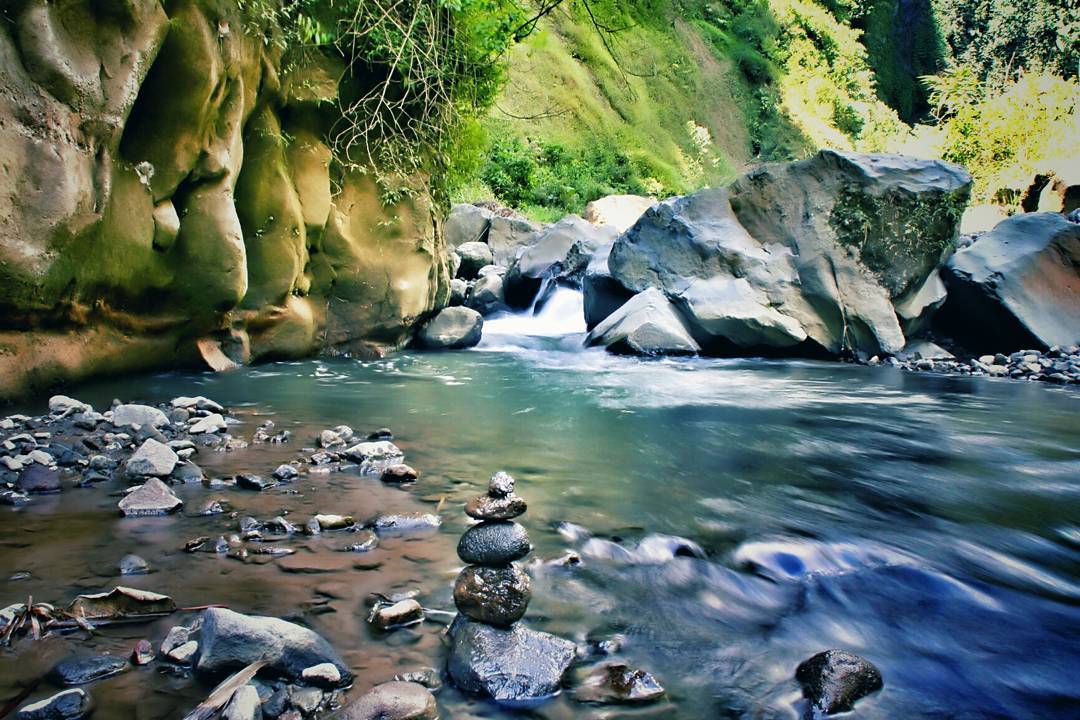 Menikmati Indahnya Panorama Wisata Air Terjun Sekar Langit Magelang jpg (1080x720)
