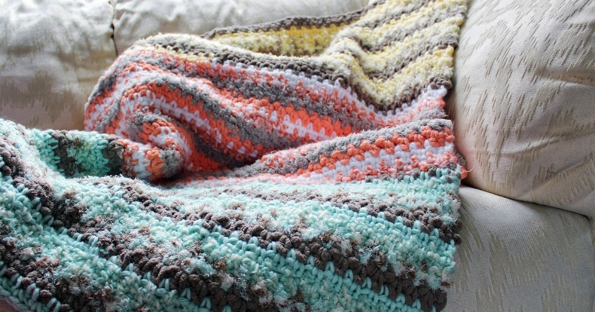 Easy Baby Blanket Using Bernat Baby Bundle Yarn (Crochet) 