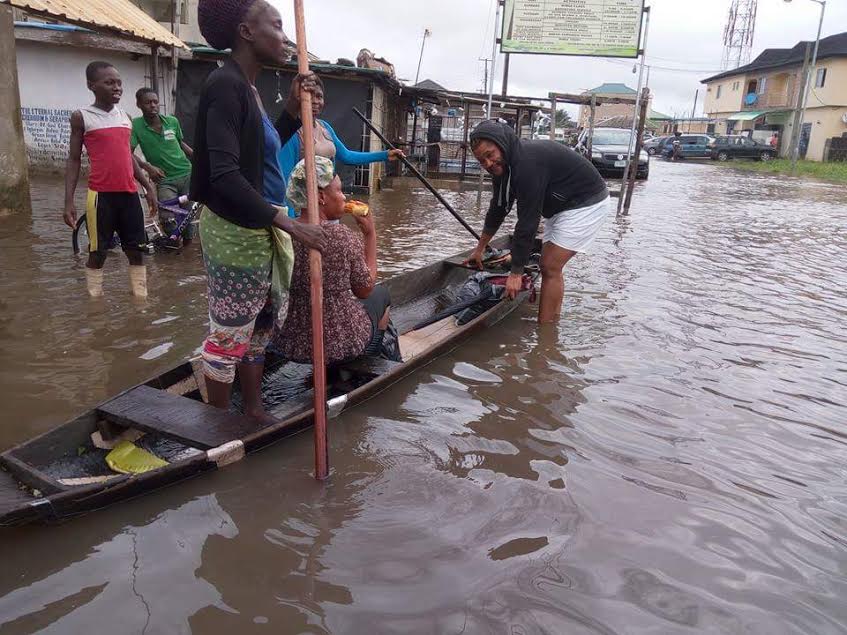 Photos: Flood takes over parts of Lekki, Lagos Island following heavy ...