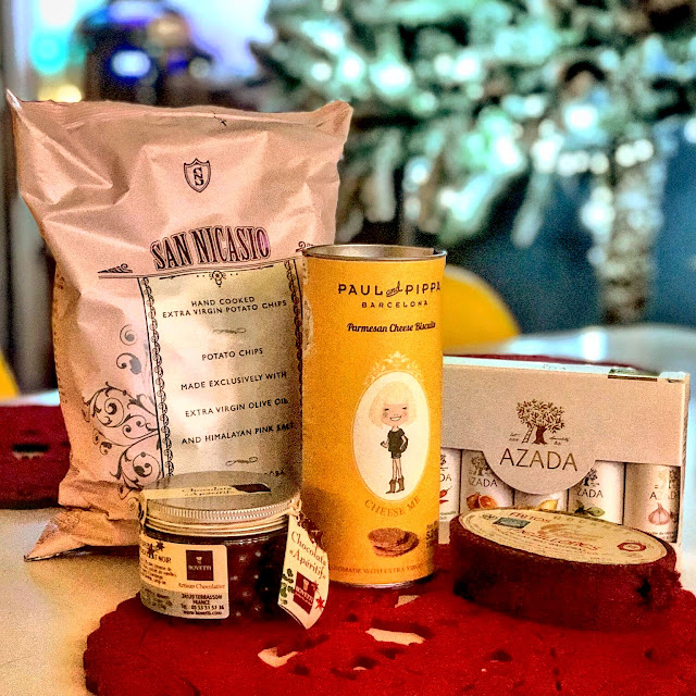 Lunya hamper of Catalan and Spanish food. Christmas Gift Guide 2017 - Mandy Charlton's biggest ever Christmas gift guide. The only gift guide you'll need to find presents and gift ideas for the people you love this holiday season
