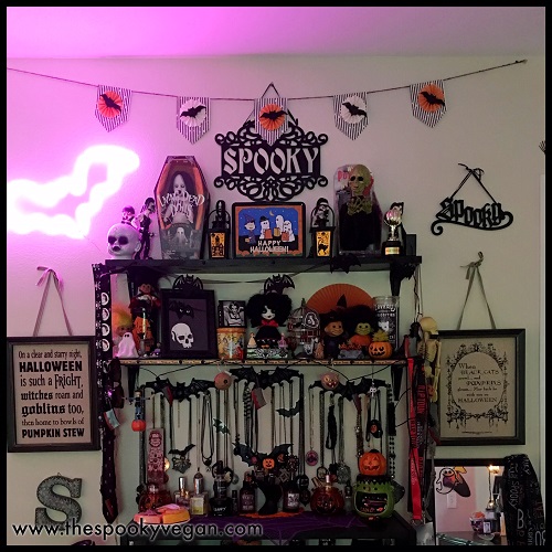 The Spooky Vegan: Spooky Halloween Home Tour: My Boo-tiful Bedroom