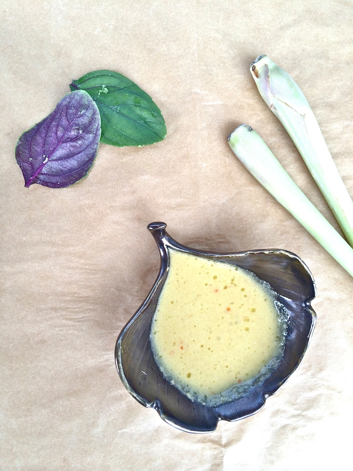 AntiInflammatory Salad with Avocado and Lemongrass Vinaigrette