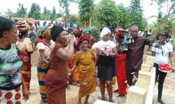 Man uses reward to provide water for community. 1