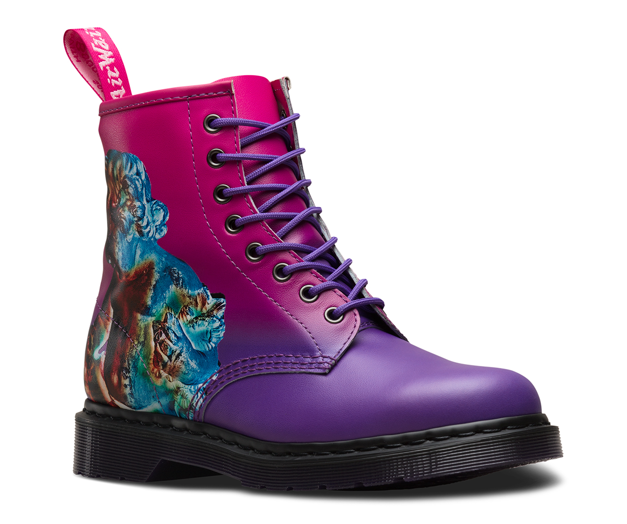 lie dr martens