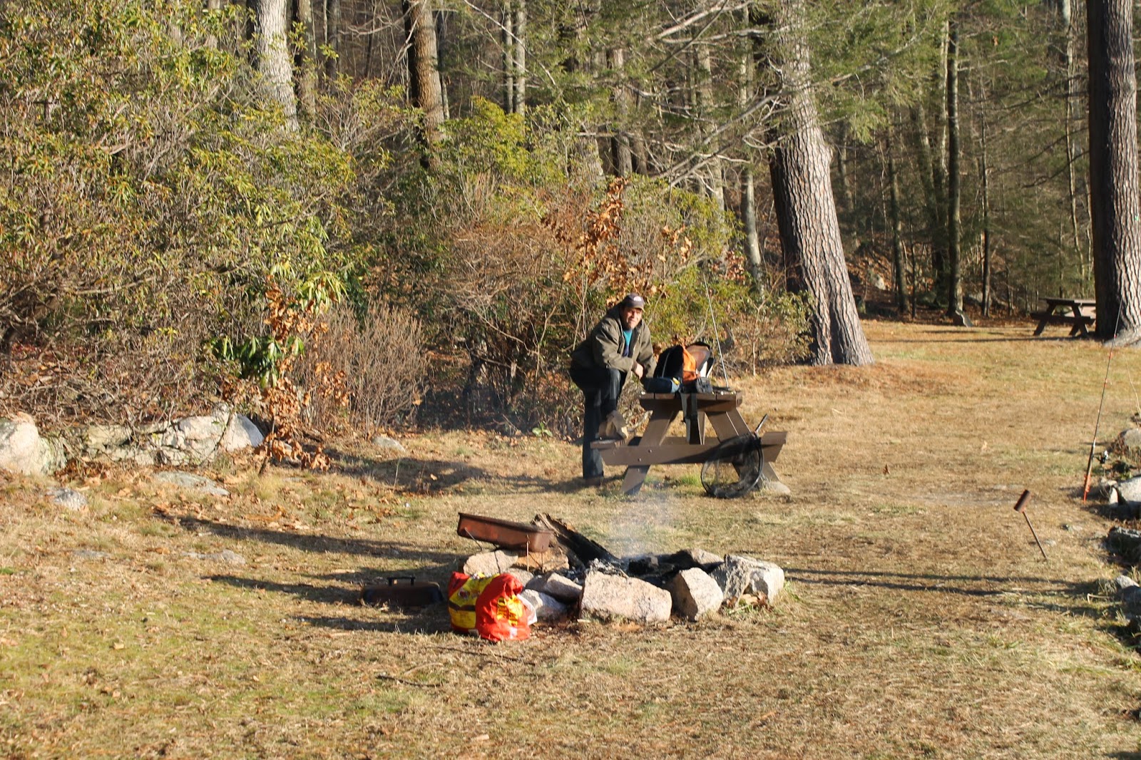 Outdoor Scene Sunday at 9 am on Smokin' 99.9 fm, Alexa, Tune