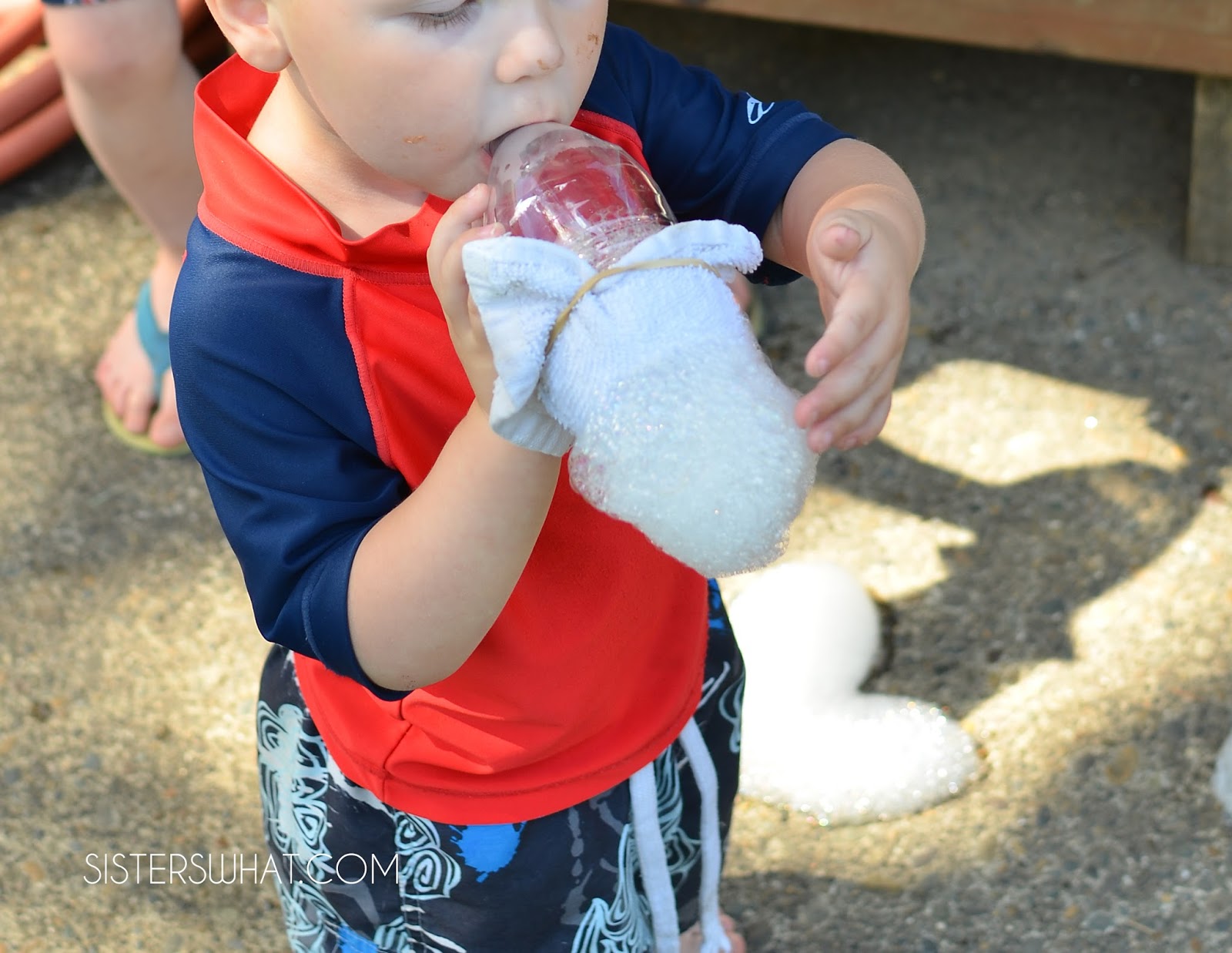 Water Bottle Bubbles Sisters, What!