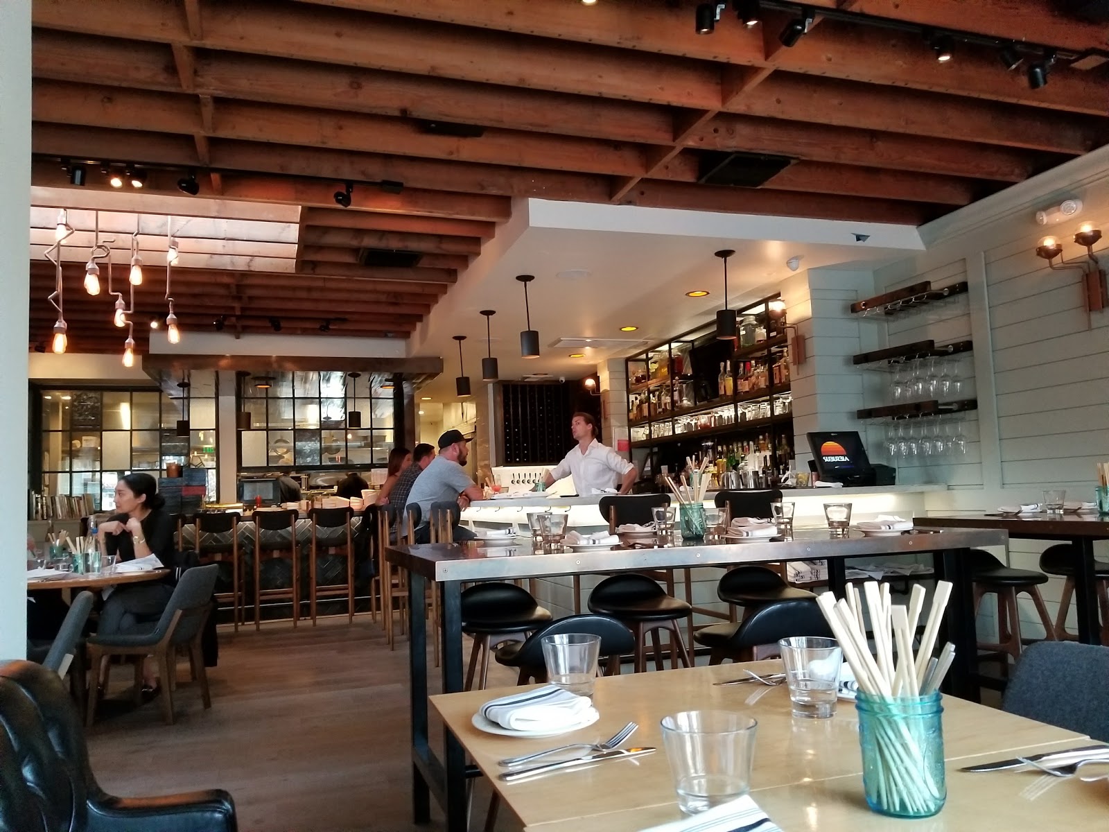 So Little Thyme Suburbia My Friend Mary Took Me Out For Birthday Dinner Last Night At A Restaurant I Have Heard Good Things About Suburbia In Redondo Beach