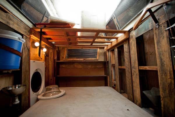 I’ve Seen People Turn Garbage Into Some Cool Stuff. But THIS…. This Is Absolute Brilliance. - he can't build houses for all of oakland's homeless I’ve Seen People Turn Garbage Into Some Cool Stuff. But THIS…. This Is Absolute Brilliance. - he can't build houses for all of oakland's homeless