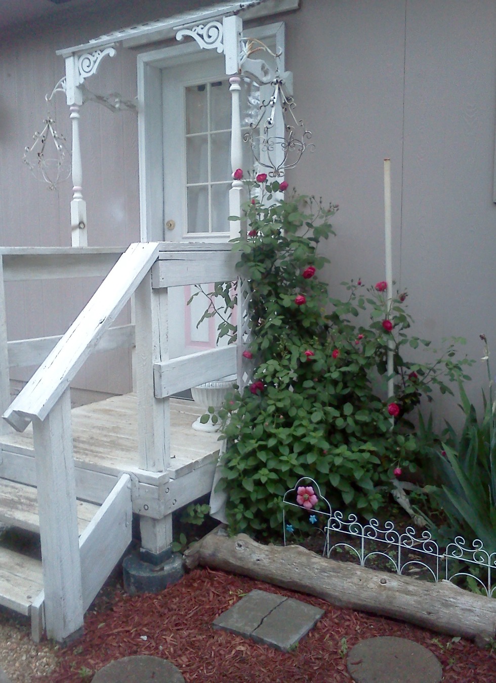 Olivia's Romantic Home: Shabby Chic Garden Project Part II Olivia's Romantic Home: Shabby Chic Garden Project Part II on Chic Patio Ideas id=40765