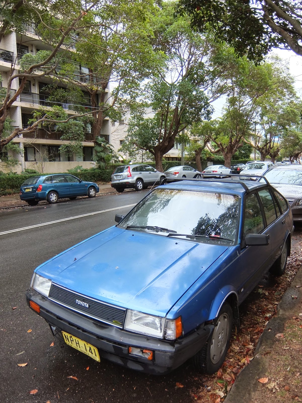 Aussie Old Parked Cars: 1985 Toyota Corolla Seca CS-X Liftback (AE82)