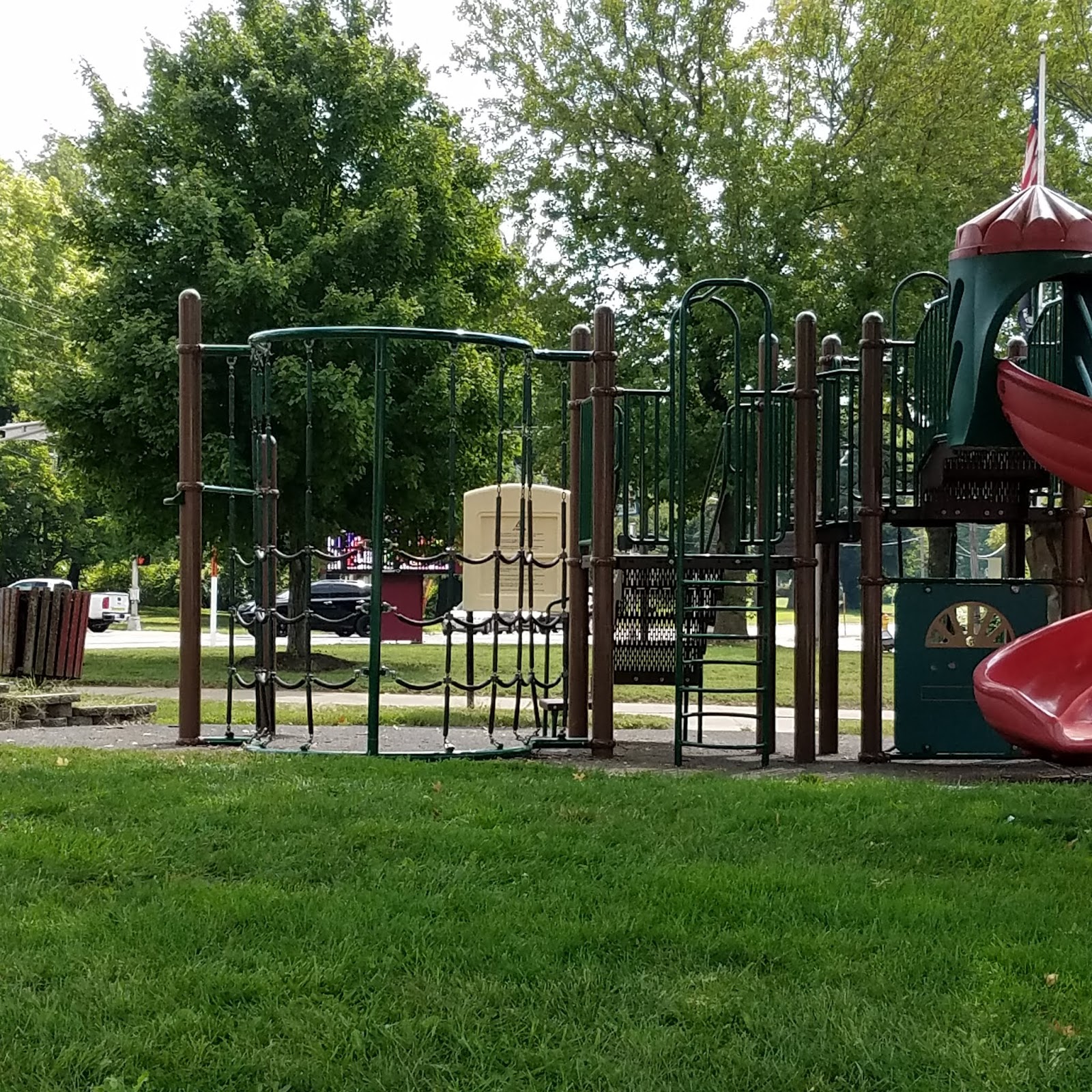 Play St. Louis Klein Park, Bellefontaine Neighbors